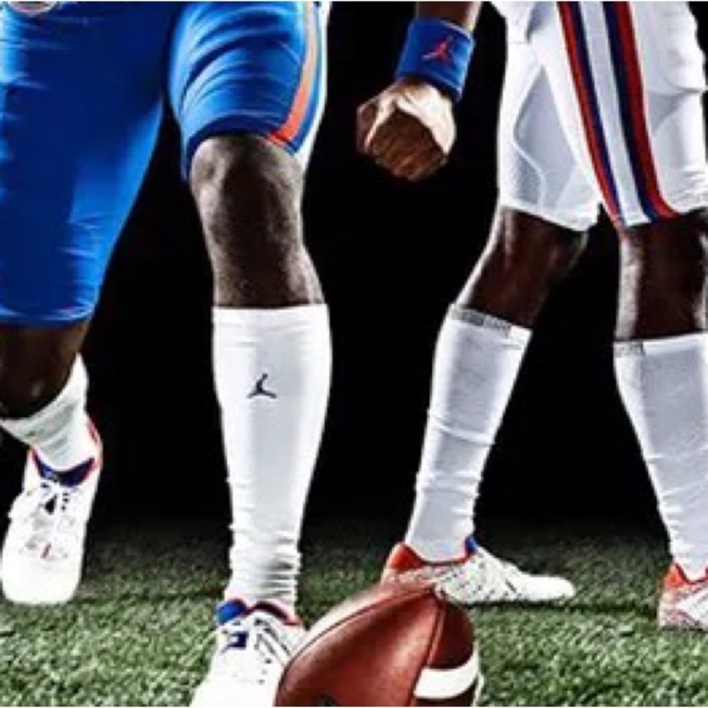 NEW JORDAN GRIP FOOTBALL SOCKS